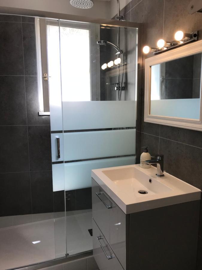 Appartement Contemporain Pont Vieux Carcassonne Extérieur photo